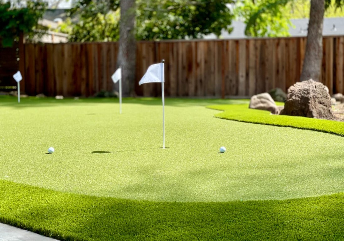 Backyard Putting Greens installation in Carlsbad